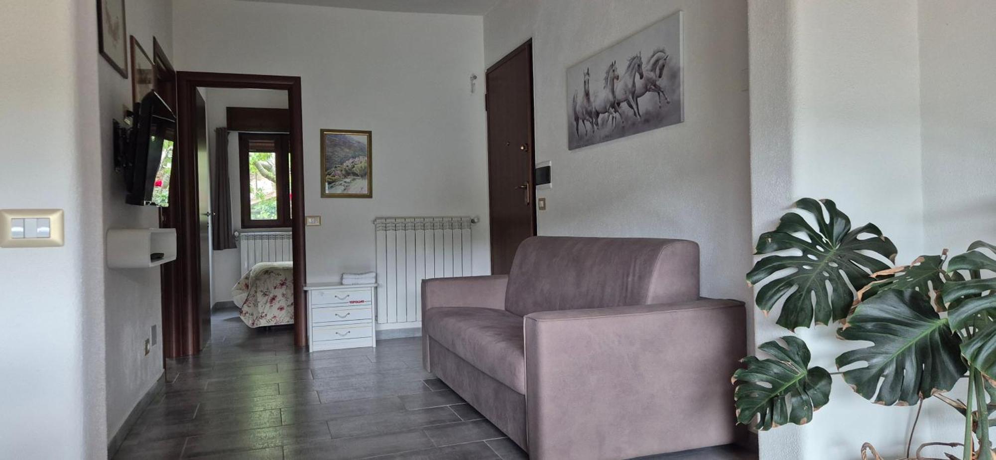 Da Lisa Apartment Desulo Bagian luar foto
